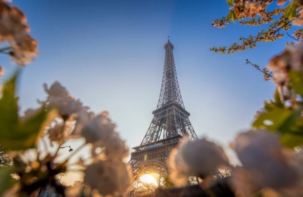 <br />
Франция побила мировой рекорд посещаемости туристами<br />
